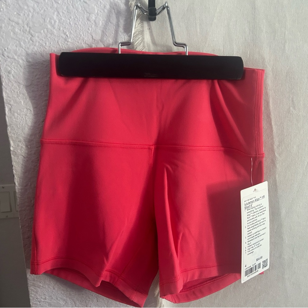 Lululemon Align HR Short 4" in Bright Pink